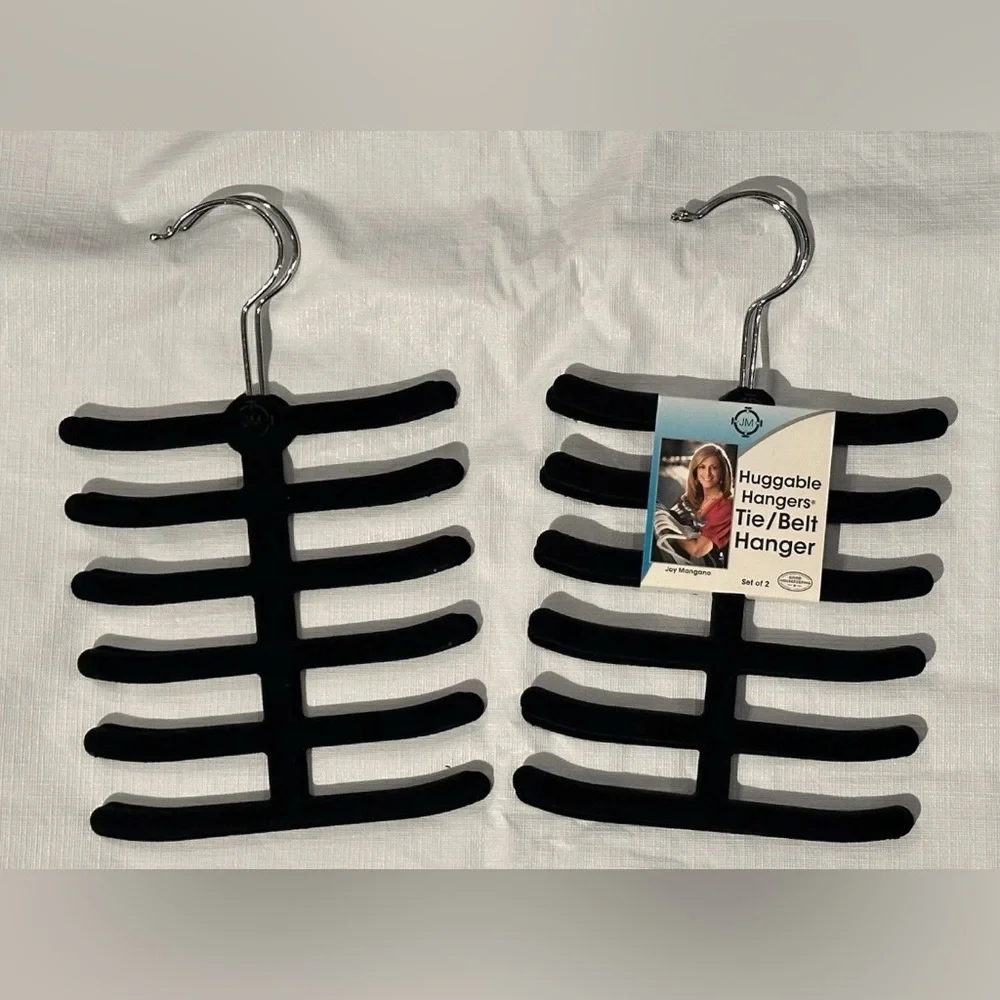 4 NEW TIE BELT HANGERS HUGGABLE HANGERS VELVET WRAPPED HANGERS 6 DOUBLE BARS